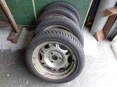 Smart 450 Stahl- Kompletträder mit Winterreifen - Bild 1 von 4