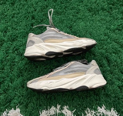 Adidas Yeezy Boost 700 V2 "Crema" GY7924 talla 11 Foto 1 de 4