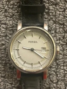 Women's Fossil Mini Boyfriend Leather Strap Watch ES3948 - Picture 1 of 4