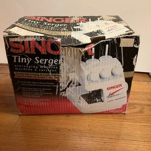 Vintage design-Complete Singer Tiny Serger TS-380 Plus Overedging Machine w/ Box - Picture 1 of 7