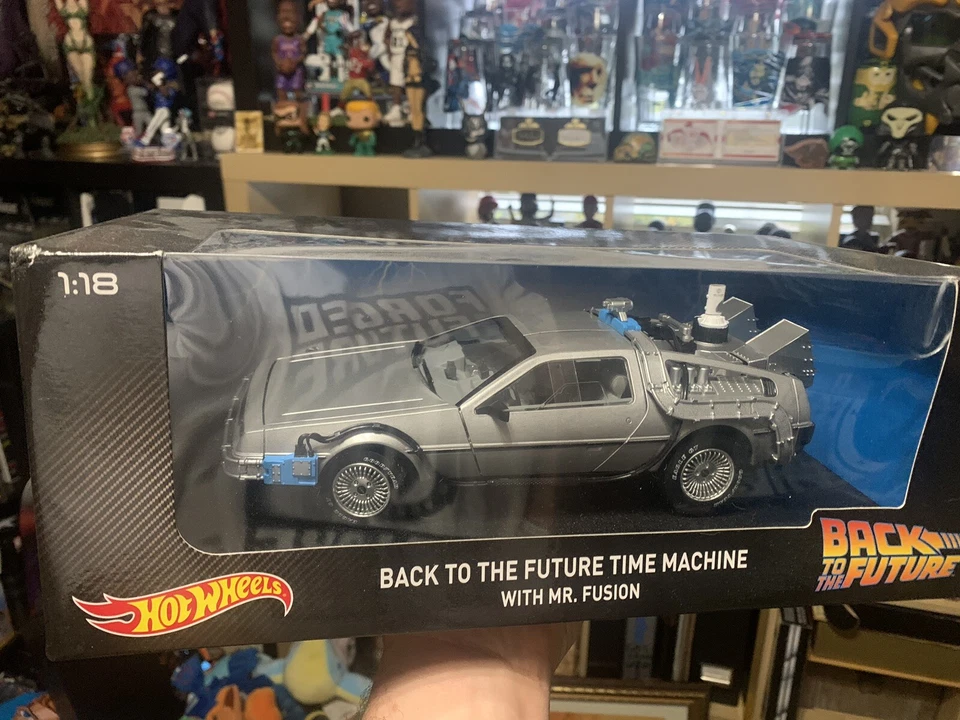 HOT WHEELS 1:18 DELOREAN TIME MACHINE MODEL CMC98 - Image 1 of 1