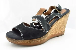Clarks Women Sz 7 M Black Strappy Leather Shoes 26069303 - Picture 1 of 8