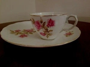 Laurel China Rose Petal #9284 Pink Rose Scalloped Snack Sandwich Plate & Cup - Picture 1 of 10