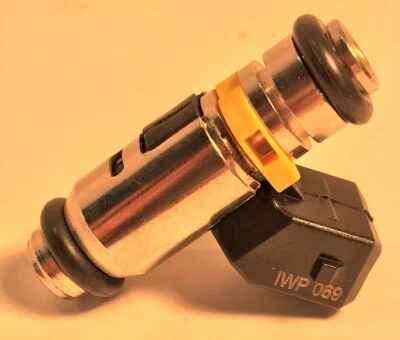 (2) Inyectores de combustible de 6,9 g/s para Harley-Davidson Softail Deluxe 2005 FLSTN Foto 1 de 4