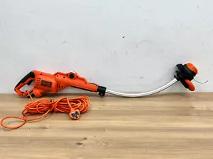 BLACK+DECKER 33cm 700W Electric Grass Trimmer (GL7033) - Picture 1 of 6
