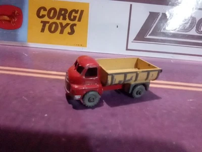 Matchbox Lesney#40 Bedford 7 Ton Tipper Grey Wheels  - Image 1 of 4