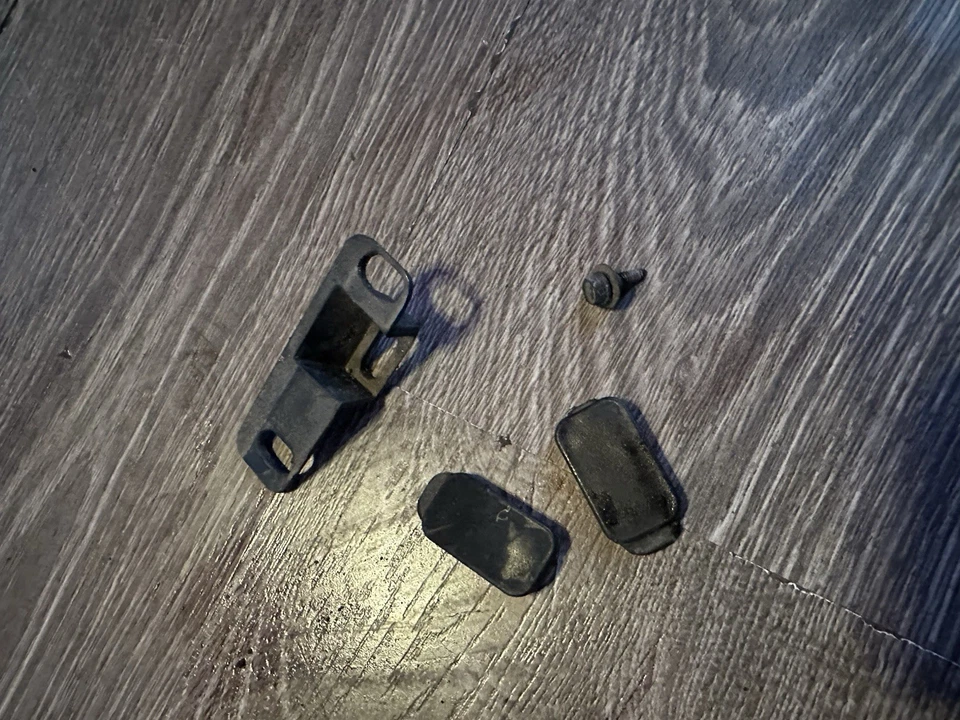 1994 1995 1996 Chevrolet Impala SS Caprice Wiper Cowl Panel Trim Hardware - Image 1 of 1