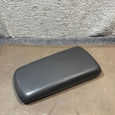 Chrysler 300 2008-2010 cargador consola central tapa reposabrazos negro OEM Foto 1 de 4