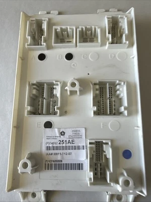 Dodge Ram 1500 2013 camioneta chasis ECM carrocería control BCM 04692251AE Foto 1 de 2