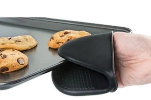 Silicone Gloves Pinch Grip Non-Slip Oven Mitt Pot Holder holders Select: Color - Picture 1 of 12