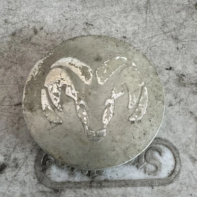 Dodge Dakota Durango Ram 1500 1996-2004 OEM 2,5" tapa central mecanizada 52005732 Foto 1 de 4