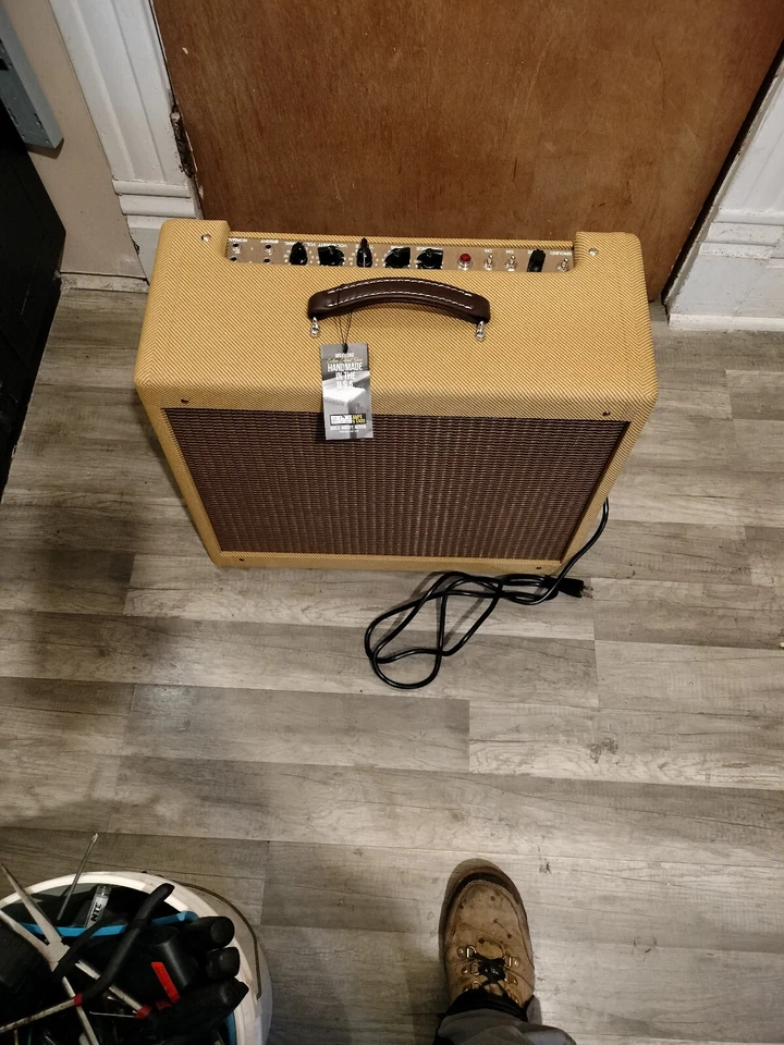 SUPER CLONE FENDER MOJOTONE COMBO AMP - Image 1 of 4