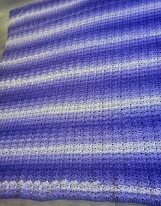 Coperta all'uncinetto Granny Core afgana viola lavanda a righe Cottagecore 70 x 60 - Foto 1 di 5