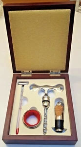 Wein 4-teiliges Werkzeugset; Korkenzieher, Weinthermometer, Tropfring, einfacher Ausgießer - Bild 1 von 10