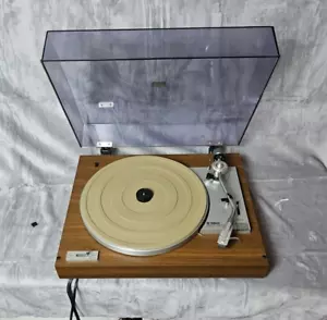 Yamaha YP-211 Turntable Natural Sound Record Player Operational - Picture 1 of 7