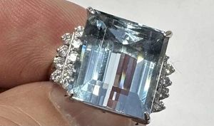 Beautiful Brazil 10.85 Aquamarine & Diamond Platinum Ring - Picture 1 of 8