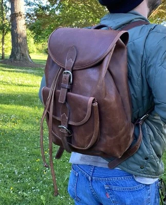 Mochila de Colección Años 70 Cuero Resistente Cordón Hippie Hecha a Mano Mochila Festival Foto 1 de 4