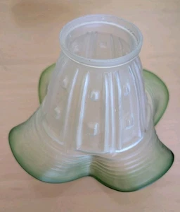 Antiker Lampenschirm aus mundgeblasenem Glas grün Jugendstil Tulpe für Lampen oder Wandlampen - Bild 1 von 5