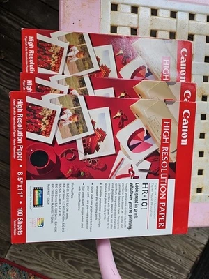 Canon HR-101 High Resolution Paper 8.5" x 11" White 100 X3  Sheets 300 - Image 1 of 2