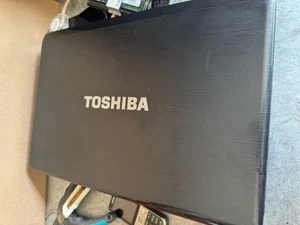 TOSHIBA Notebook SATELLITE P775 i7 - Bild 1 von 12