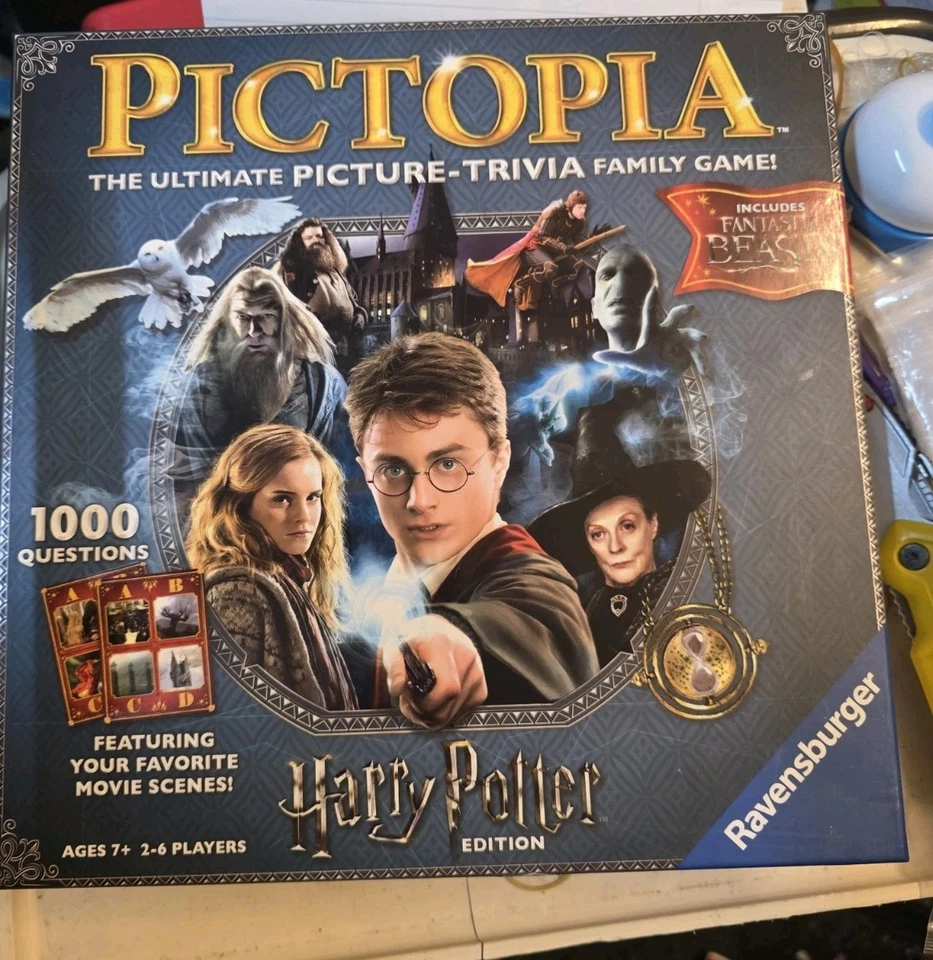 498. Pictopia: Harry Potter Edition The Ultimate Picture Trivia Board Game - Image 1 of 1
