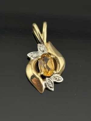 Colgante de diamantes y citrino de oro amarillo de 14 k Petite Estate corte ovalado de 1 g ~5/8" SR Foto 1 de 4
