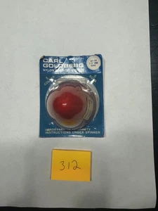 VINTAGE R/C CARL GOLDBERG 2 1/2"  NYLON SNAP - ON  SPINNER   #135  RED - Picture 1 of 4
