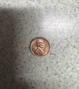 1963 D Lincoln One Cent Penny Error - LIBERTY & Motto Misaligned Rim Strike RARE - Picture 1 of 6