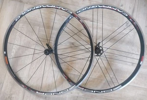 Campagnolo Zonda wheelset (Shimano freehub) - Picture 1 of 9
