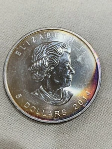 2014 Canada $5 Silver Toned Maple Leaf 1oz Coin. - Picture 1 of 7