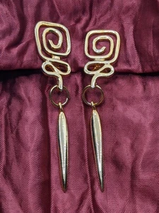 Hammered Swirl And Gold Spike Gold Plated Dangle Clip On Earrings - Picture 1 of 8