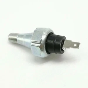 AT85174 Oil Pressure Switch fits John Deere 1550 1530 1520 1350 1140V 1140F 1140 - Picture 1 of 6