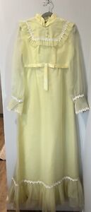 Vintage 70s Yellow Gown Victorian Gunne Sax Style Lace Prairie Dress size 7
