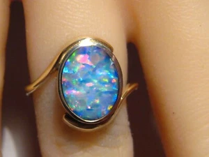 Opal Ring, massiv 14k Gelbgold, leuchtend rot und lila Farbe, Größe 7 3/4 - Bild 1 von 14