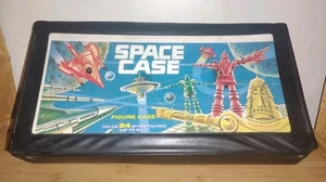 Vintage Space Vinyl Case Figure Collectors & action figures - Picture 1 of 16