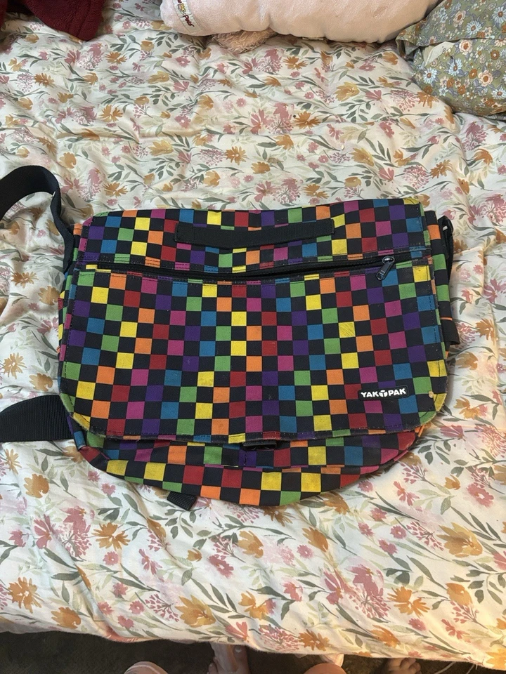 Mochila quadriculada multicolorida Yak Pak bolsa de ombro - Imagem 1 de 2