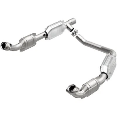 Catalytic Converter For 2004 Ford E-250 5.4L V8 GAS SOHC - Image 1 of 4