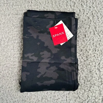 Spanx Look At Me Now Leggings Women's Large Camo Seamless Textured Knit New - Image 1 of 4