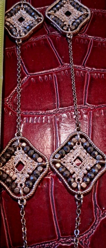 Cuadrados Multi Tono Con Intrincados Diseños Dorado Y Plata Con Marcasita... Foto 1 de 4