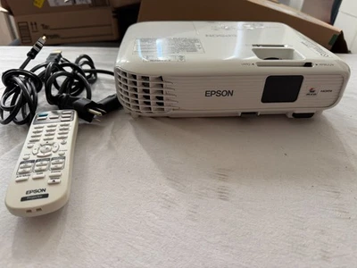 Epson PowerLite Home Cinema 740HD 3LCD Projector 3000 Lumens - Image 1 of 4