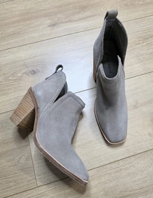 Jeffrey Campbell Rosalee Suede Ankle Bootie Women's Size 6.5 Gray Tan Block Heel - Image 1 of 4