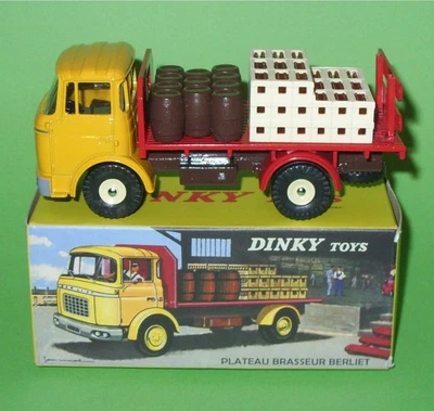 Dinky (Atlas) / 588 Berliet Gak пивоваренный грузовик / в коробке - Изображение 1 из 4