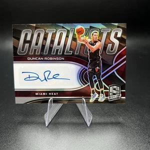 Duncan Robinson 2021-22 Panini Spectra Catalysts Auto #CAS-DRB - Bild 1 von 12
