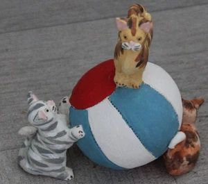 Peter Fagan Colourbox Cat On The Ball - HSD109 - Rare - DF Design Agency - Picture 1 of 7