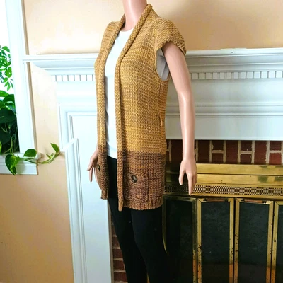 Suéter Cárdigan Largo American Rag L Tostado y Marrón Frente Abierto. Bolsillos con botones Foto 1 de 4