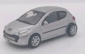 NOREV 1/87 SCALE HO GAUGE PEUGEOT 207 SILVER MODERN CAR VEHICLE MODEL RAILWAY - Picture 1 of 4