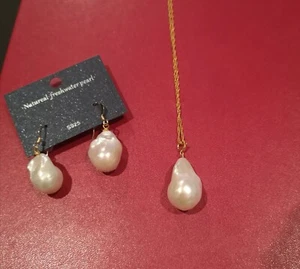 AAA Baroque Freshwhater White pearl pendant Necklace/Earrings Set - Picture 1 of 6