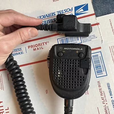 Motorola RMN5038A RSM Remote Speaker Microphone With Emergency Button Used - Image 1 of 4