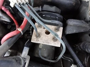 Bomba moduladora ABS Nissan Patrol 1997-2017, 47660VC200, Y61, 08 09 10 11 12 13+ - Imagen 1 de 2