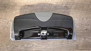 Swingline SmartTouch 20 Blatt Drei-Loch-Locher - Bild 1 von 8